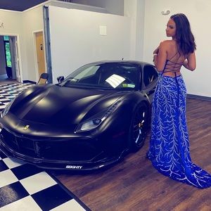 Meet your Posher, Kayla